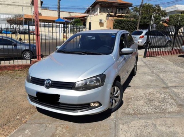 VOYAGE COMPLETO 1.0 FLEX ANO 2014