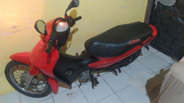VENDO BIZ 100 EMPLACADA