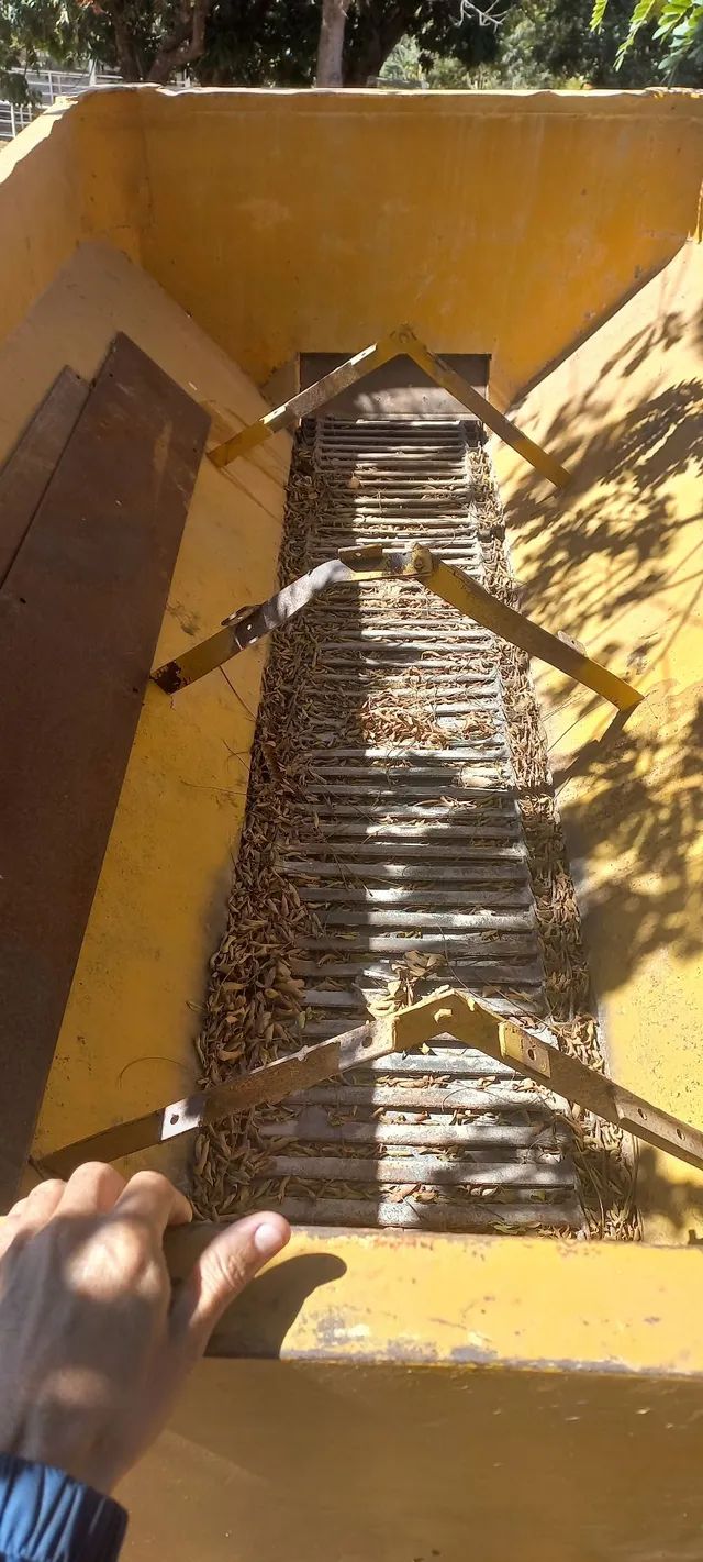 Esparramado de calcário  - Foto 4