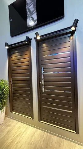 Porta Lambril 85x215 Lambril Galvanizado com puxador Bronze