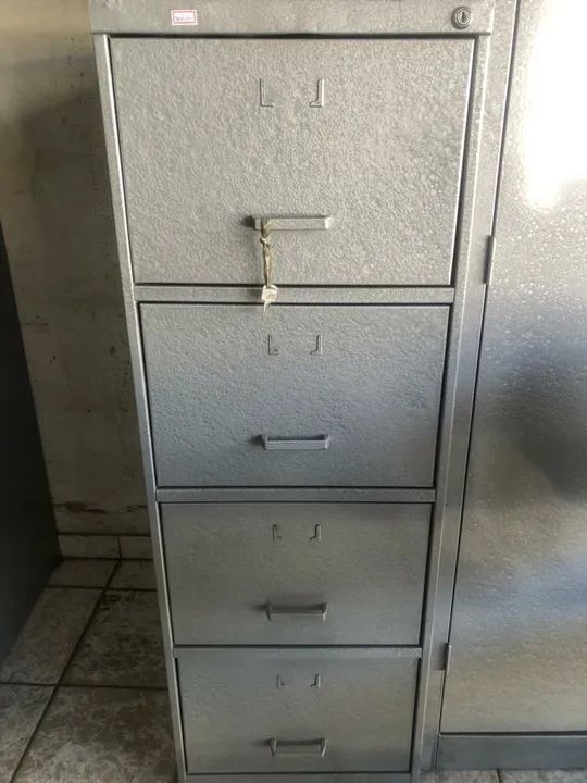 Arquivo 4 gavetas 