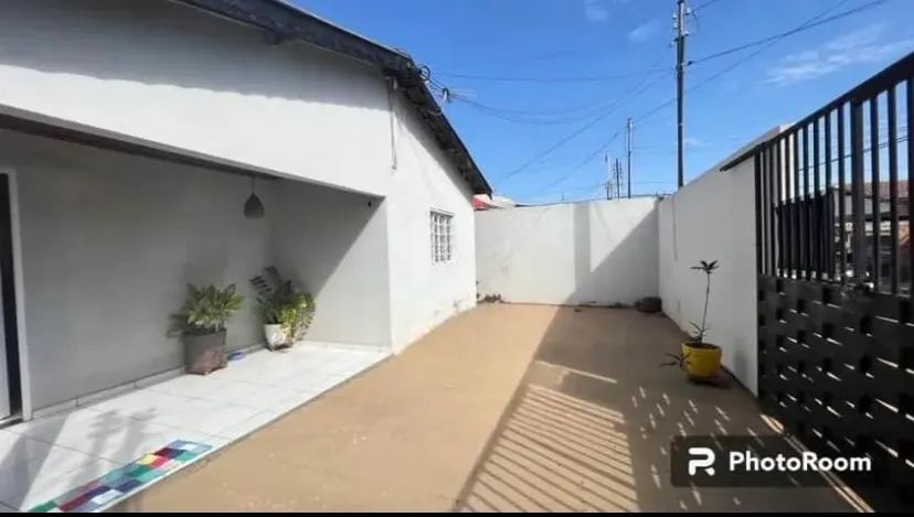 CASA A VENDA NO RIACHO FUNDO 1.