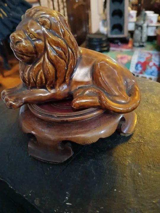 BIBELO LEÃO DE LOUÇA