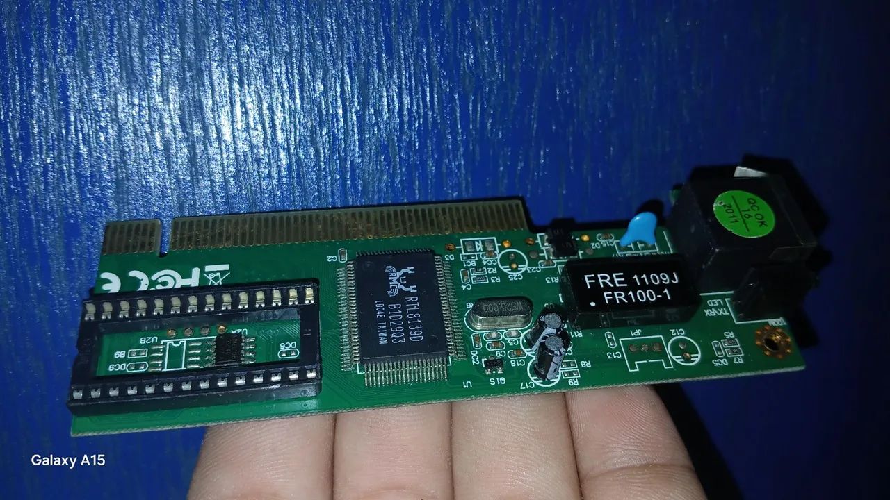 Placa de Rede PCI Realtek RTL8139D. HD de 500 GB.   30 PLACAS FE MEMÓRIA RAM DE 4G E 2 GB 