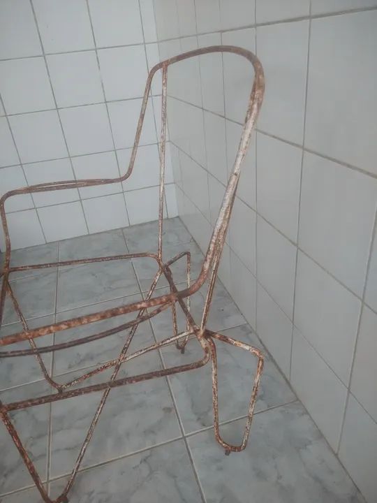 Cadeira de ferro maciço década 70 - Foto 4