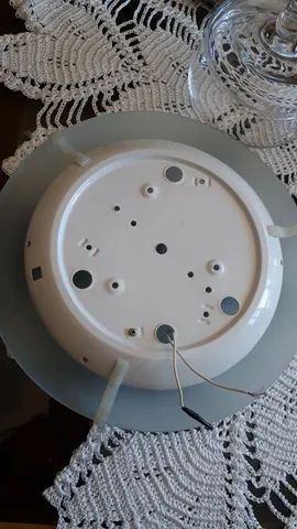 Vendo um lustre com vidro fosco valor 15 reais - Foto 2