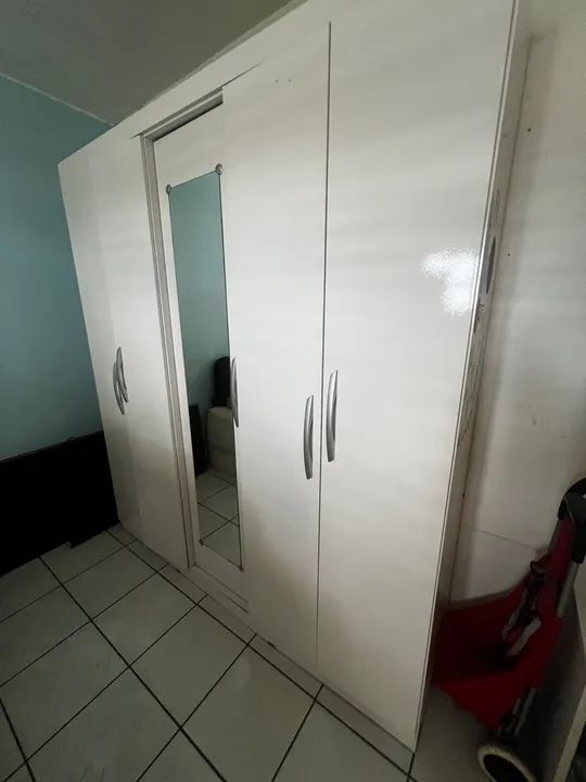 Guarda-roupa Branco de 5 Portas com Espelho