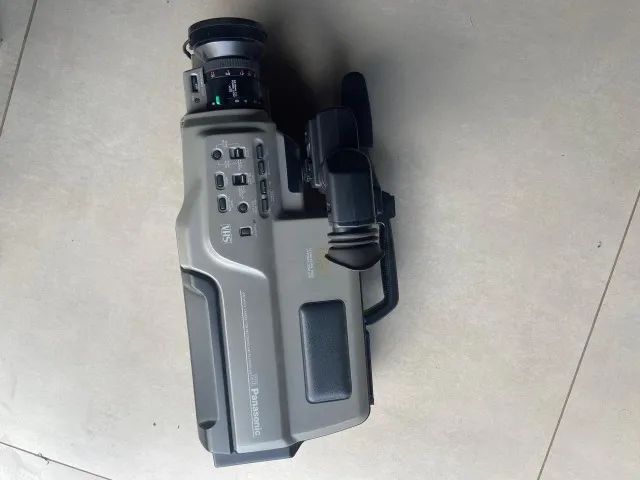Filmadora Panasonica Piezo Auto Focus VHS Bateria  - Foto 4