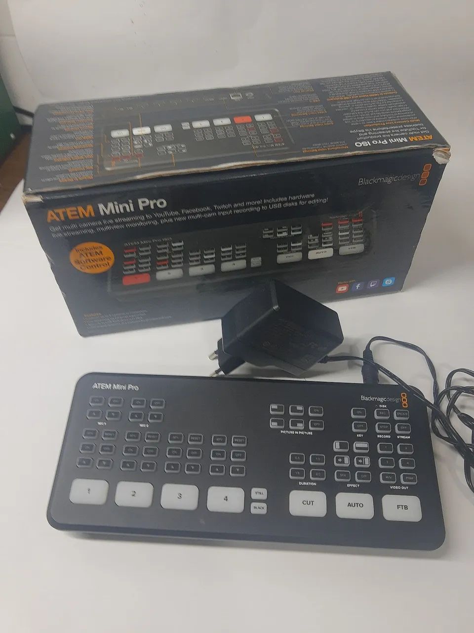 ATEM Mini Pro - Streaming profissional para Youtube, Twitch e Facebook