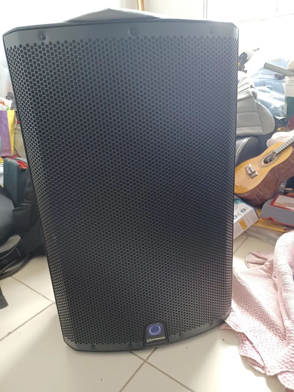 Caixa de Som Turbosound IX 15 