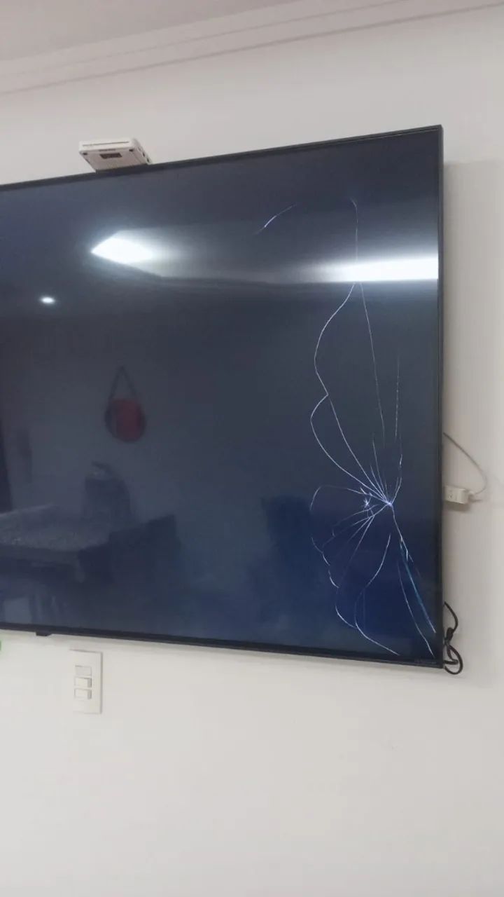 TV LG 65 nanocell tela quebrada