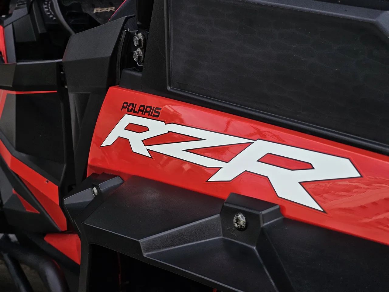 UTV POLARIS RZR TURBO S 1000 ANO 2019 - Foto 8