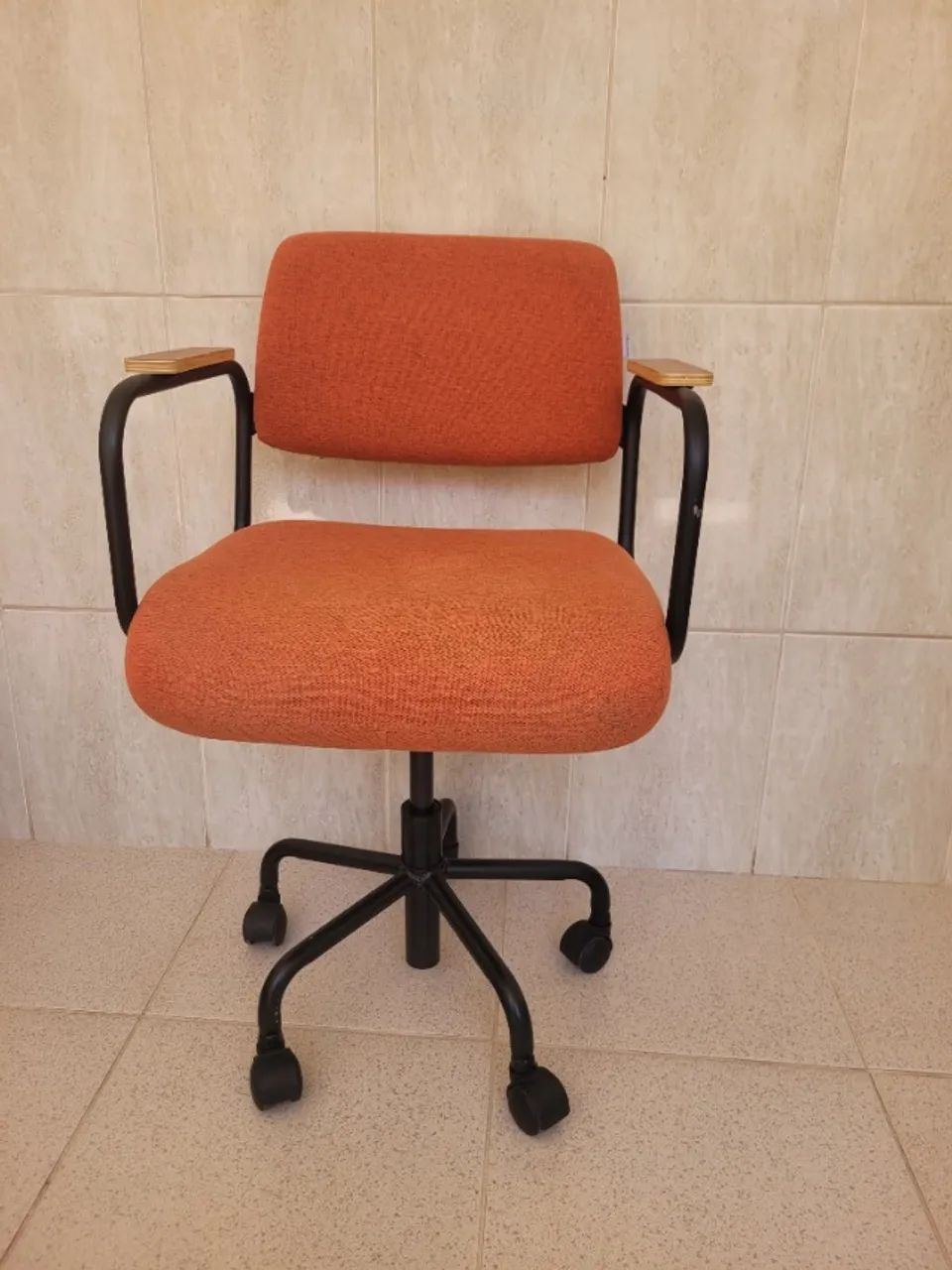 CADEIRA HOME OFFICE CARTE ELBOW - TOk&Stok - Foto 5