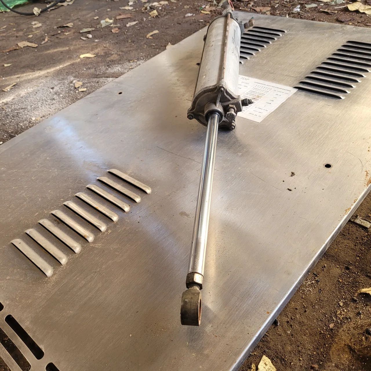 Pistom pineumatico para porta de ônibus marcopolo