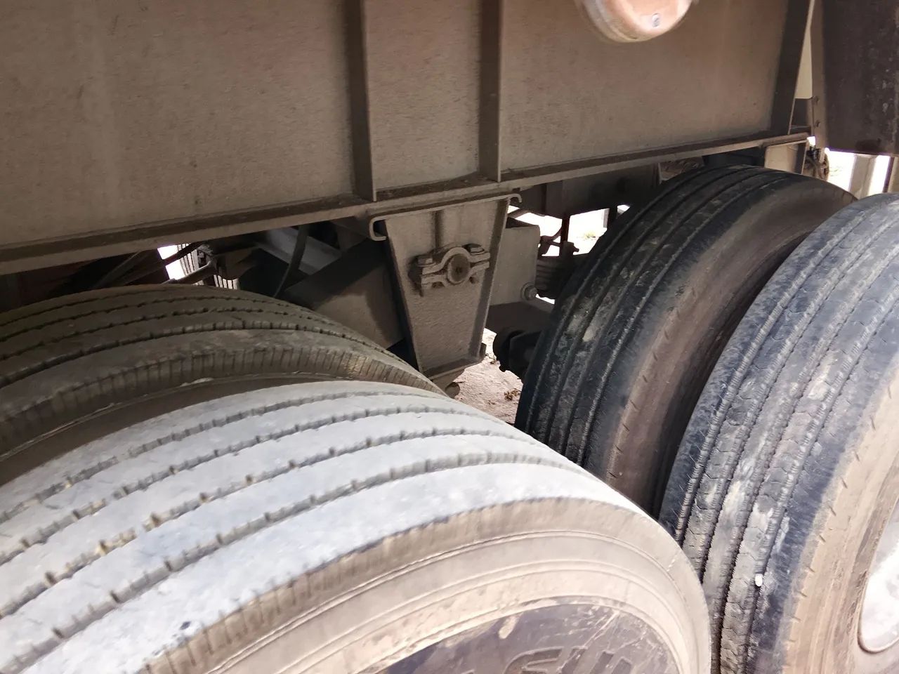 Carreta guerra 13.5 ano 2005 sem pneus  - Foto 4