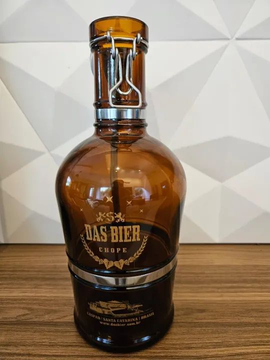 Garrafa Growler para cerveja artesanal