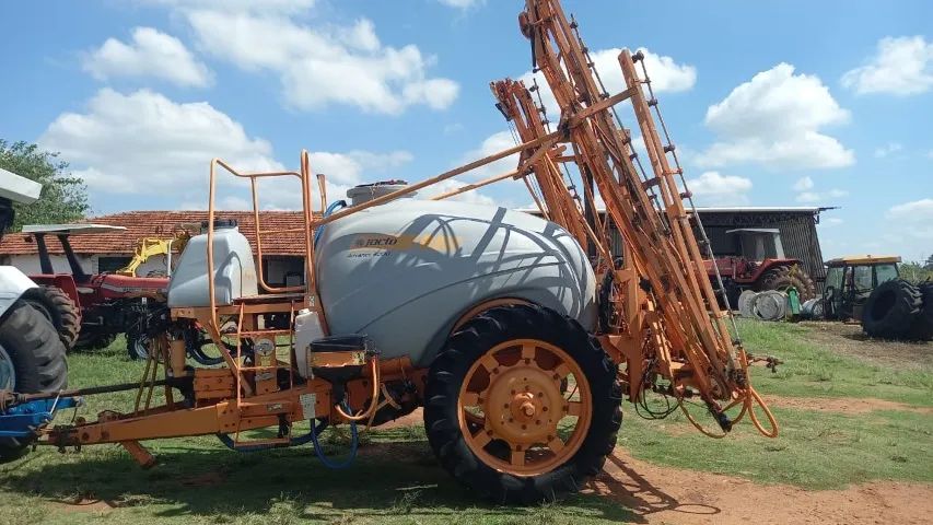 Pulverizador Jacto Advance 3.000 litros - Comando Eletroeletrônico Original