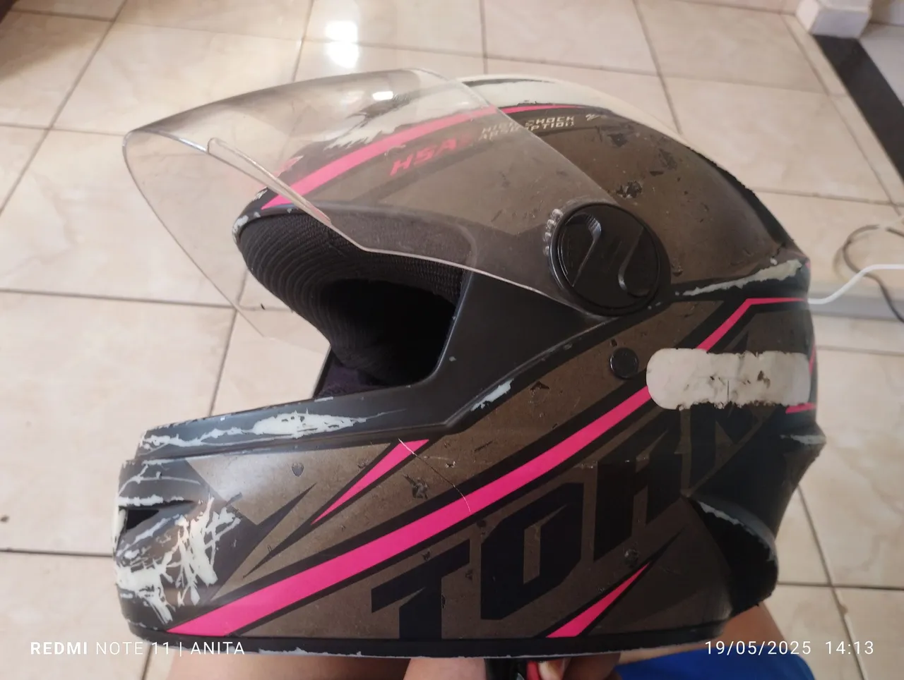 Capacete de Moto - Modelo Esportivo