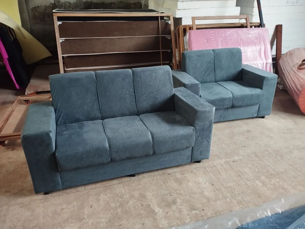 Sofá 3 lugares e Sofá 2 lugares - Grafite. Direito do produtor 