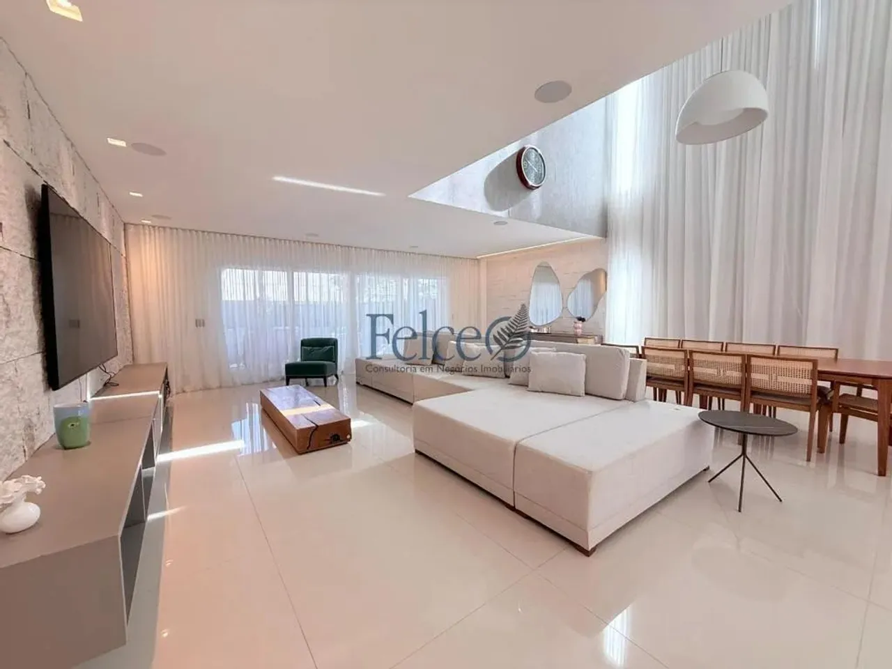 Casa à venda e para alugar em Rio de Janeiro, Barra da Tijuca, com 5 suítes, com 700 m²