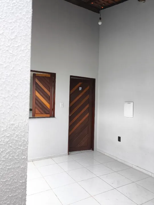 ÓTIMA CASA COM 2 QUARTOS-construção nova