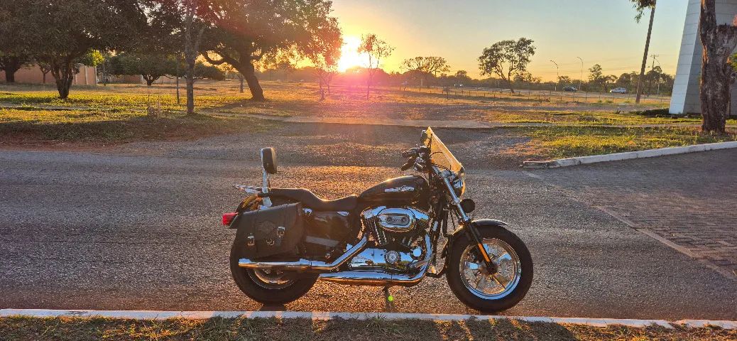 Clássica Harley-Davidson XL 1200C