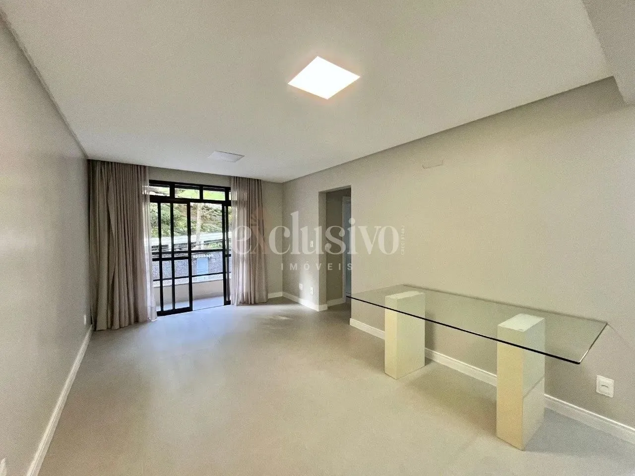 Apartamento para Venda em Florianópolis, Coqueiros, 2 dormitórios, 1 banheiro, 1 vaga