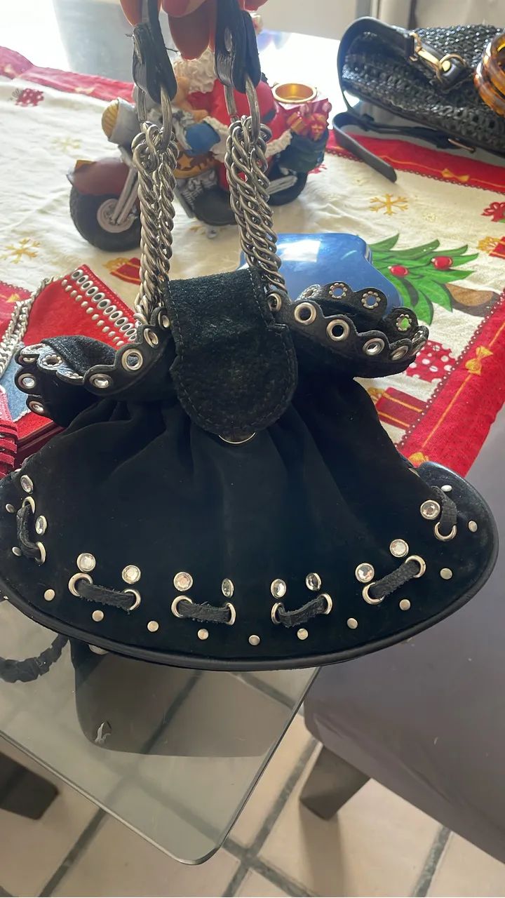 Bolsa pequena de mão preta 50,00 - Foto 3