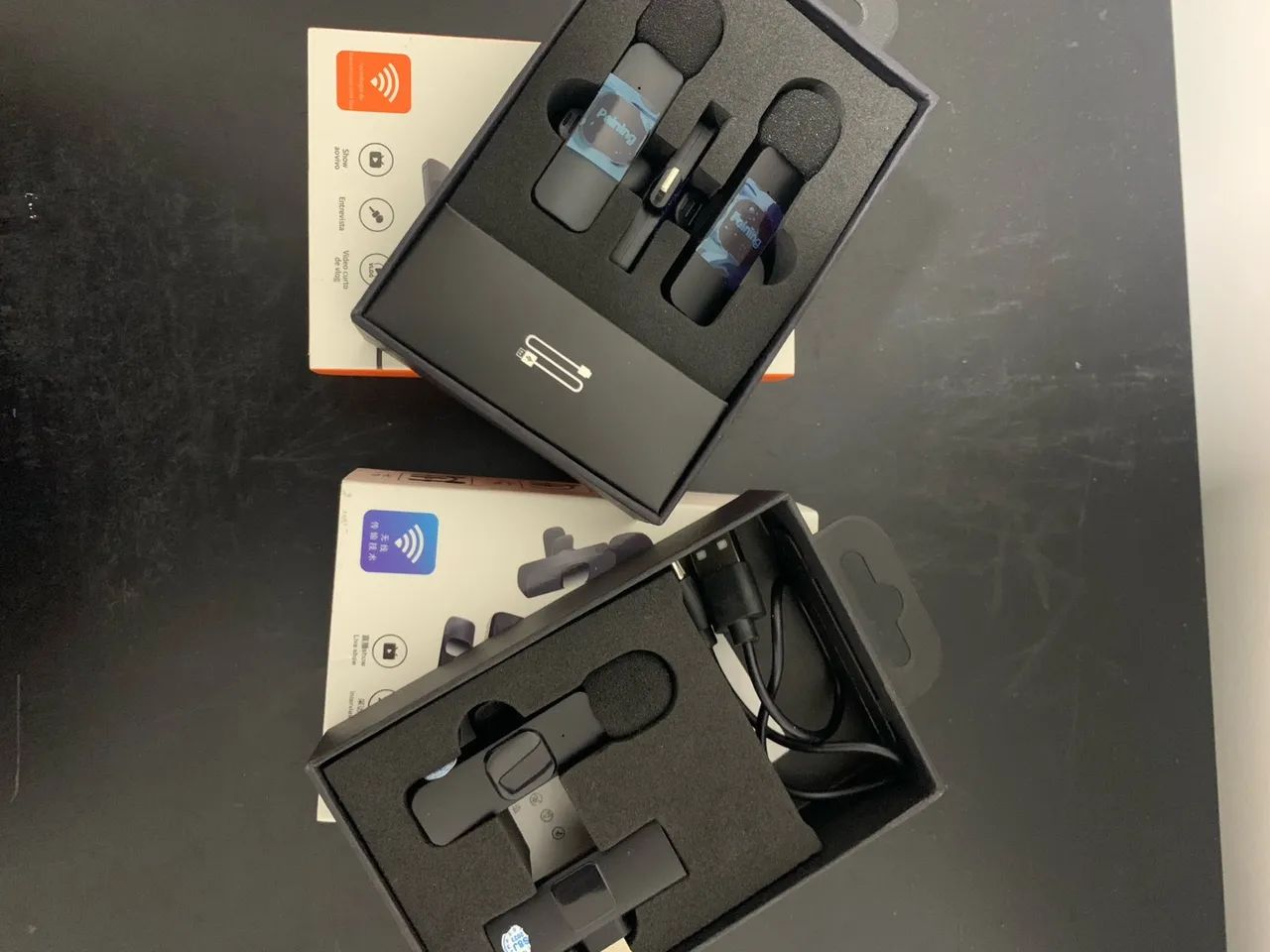 Três Microfones sem fio para celular