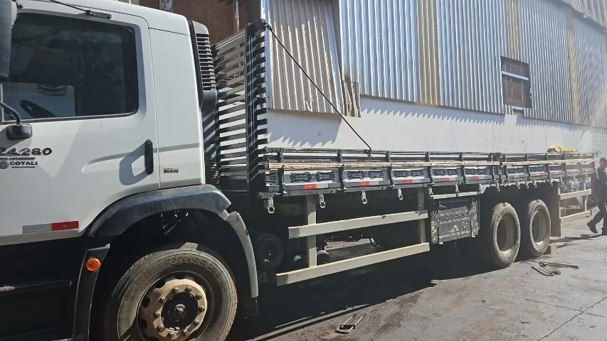 Carroceria Carga Seca 8.500mm X 2.600mm - OPORTUNIDADE - Foto 3