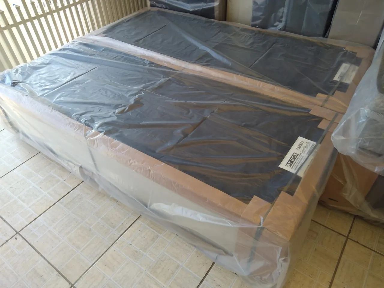 Box baú Queen novo 158 x 198 - Foto 4