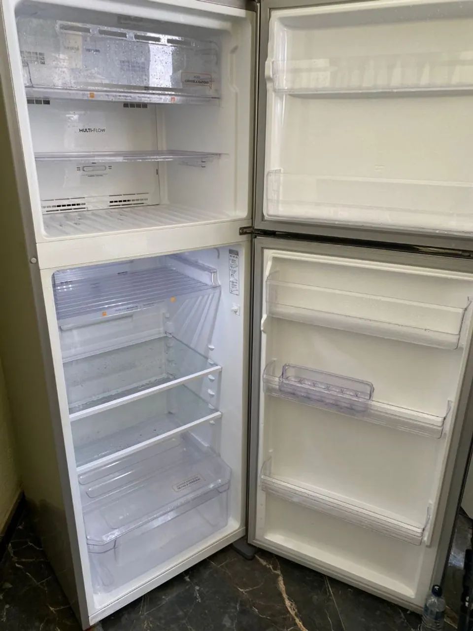 Vendo geladeira continental duplex frost free funcionando perfeitamente entrego   - Foto 5