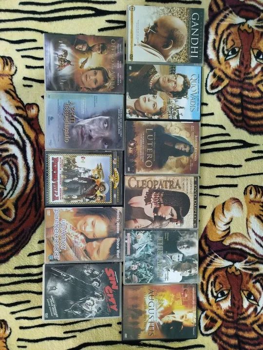 Coleção de DVDs de filmes clássicos