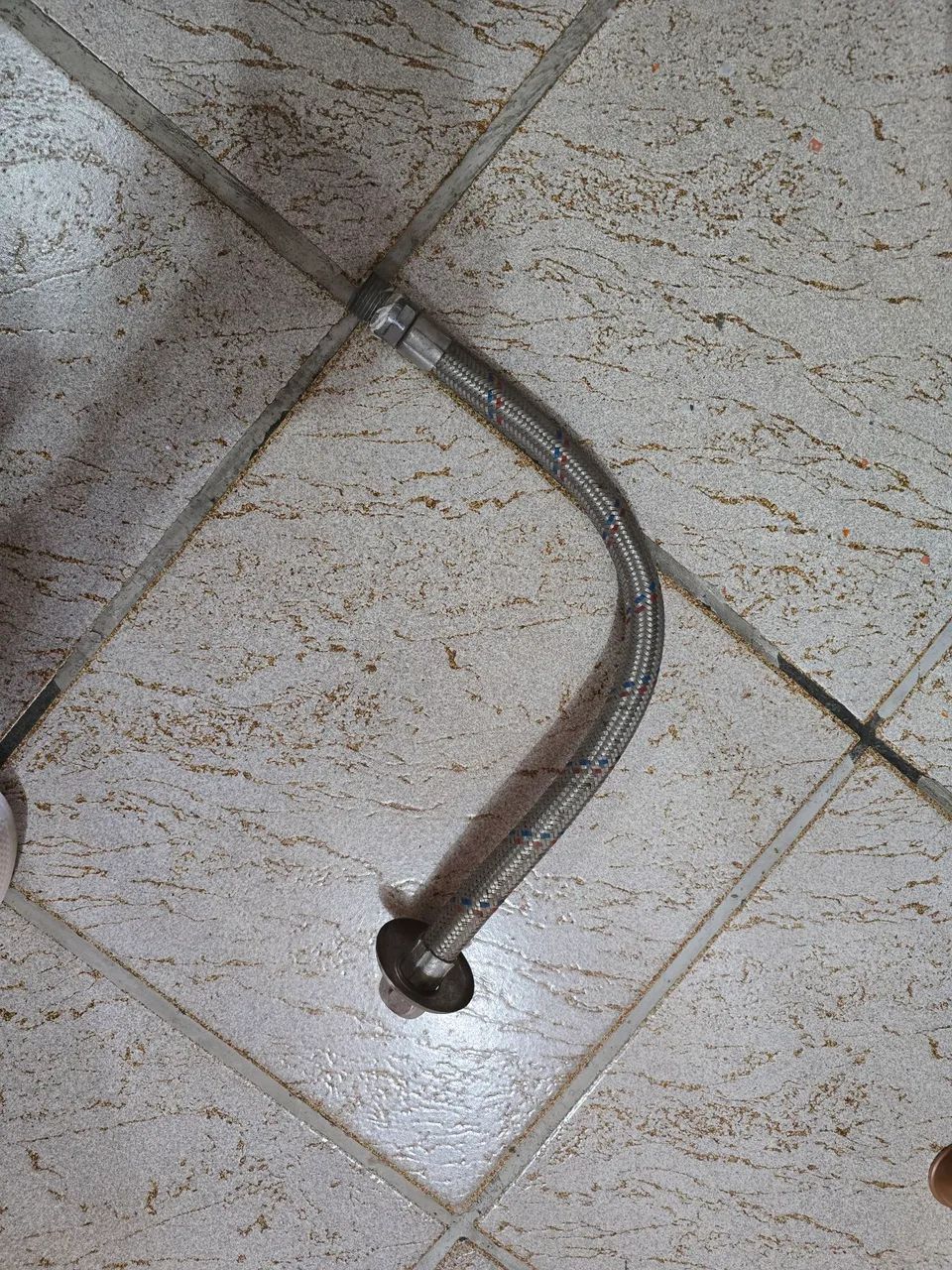 Engate flexivel 40cm metálico 