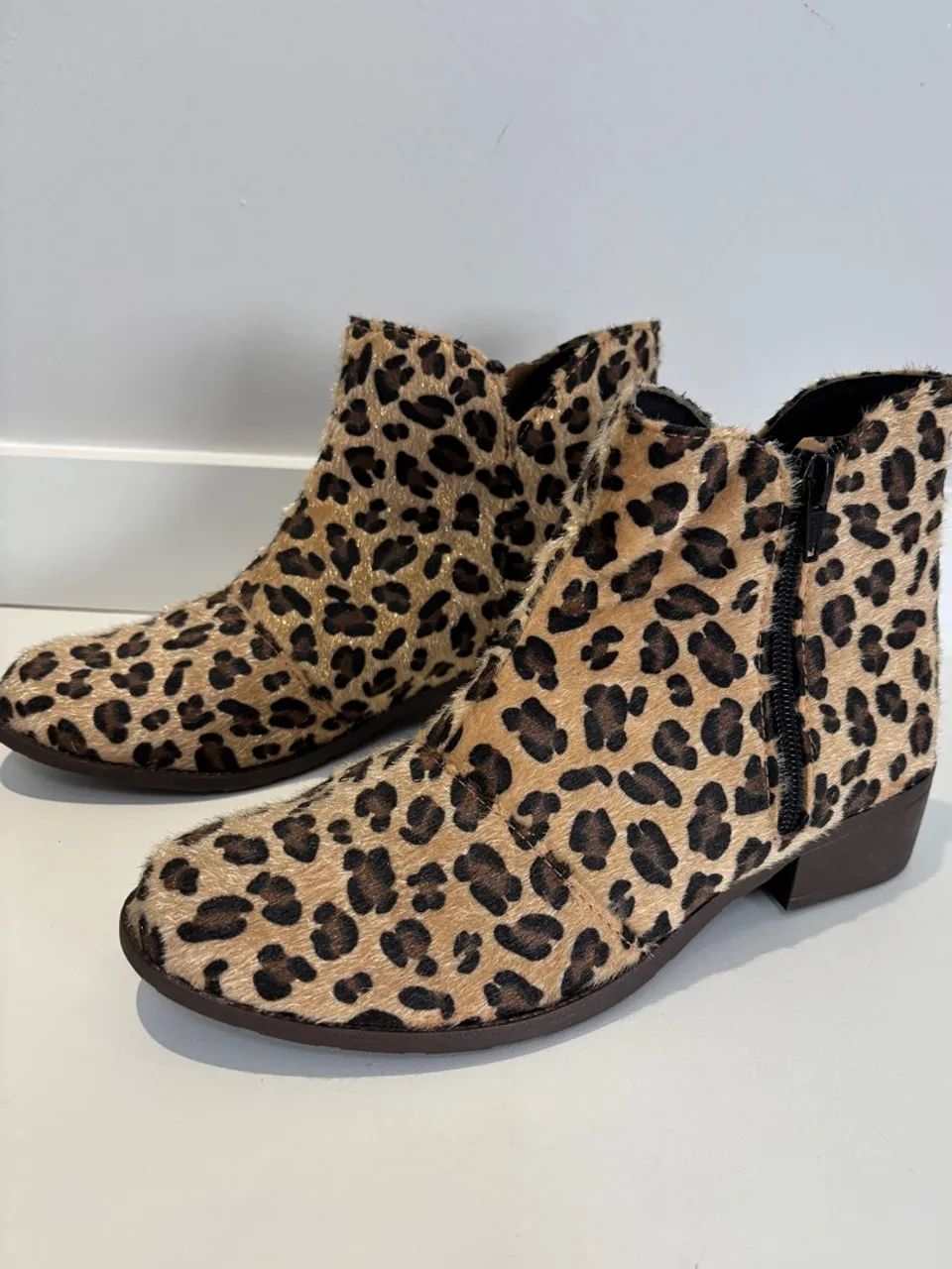 Bota animal print número 34
