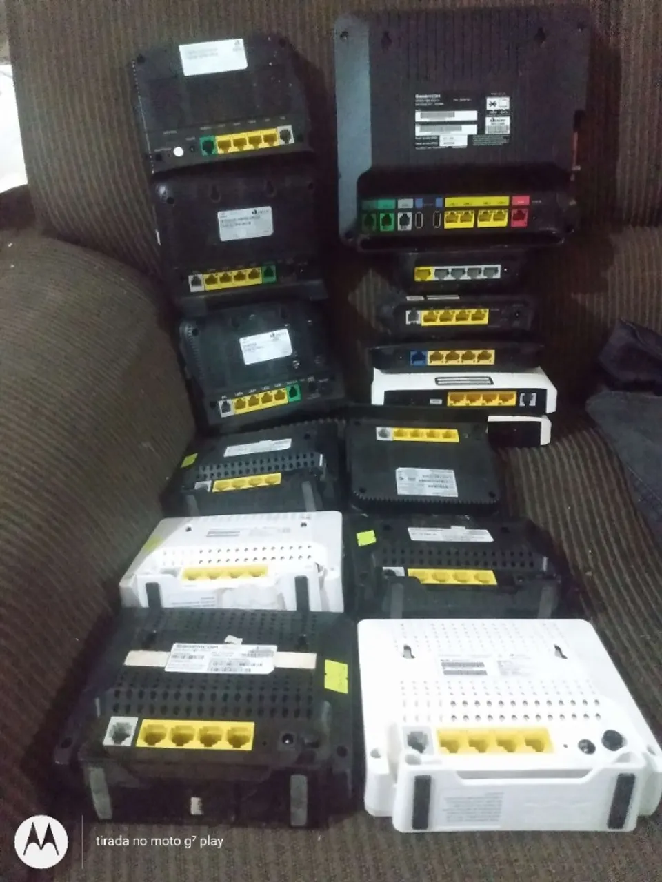 Roteadores com funcão Repetidor Wifi sem antena Lote 15 Unidades bom estado Leia o Anuncio