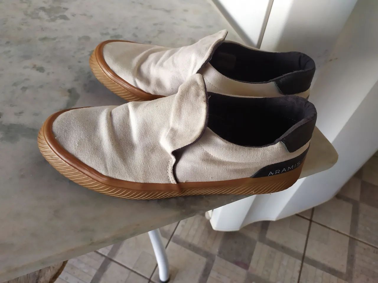 Tênis Slip On Aramis Bege