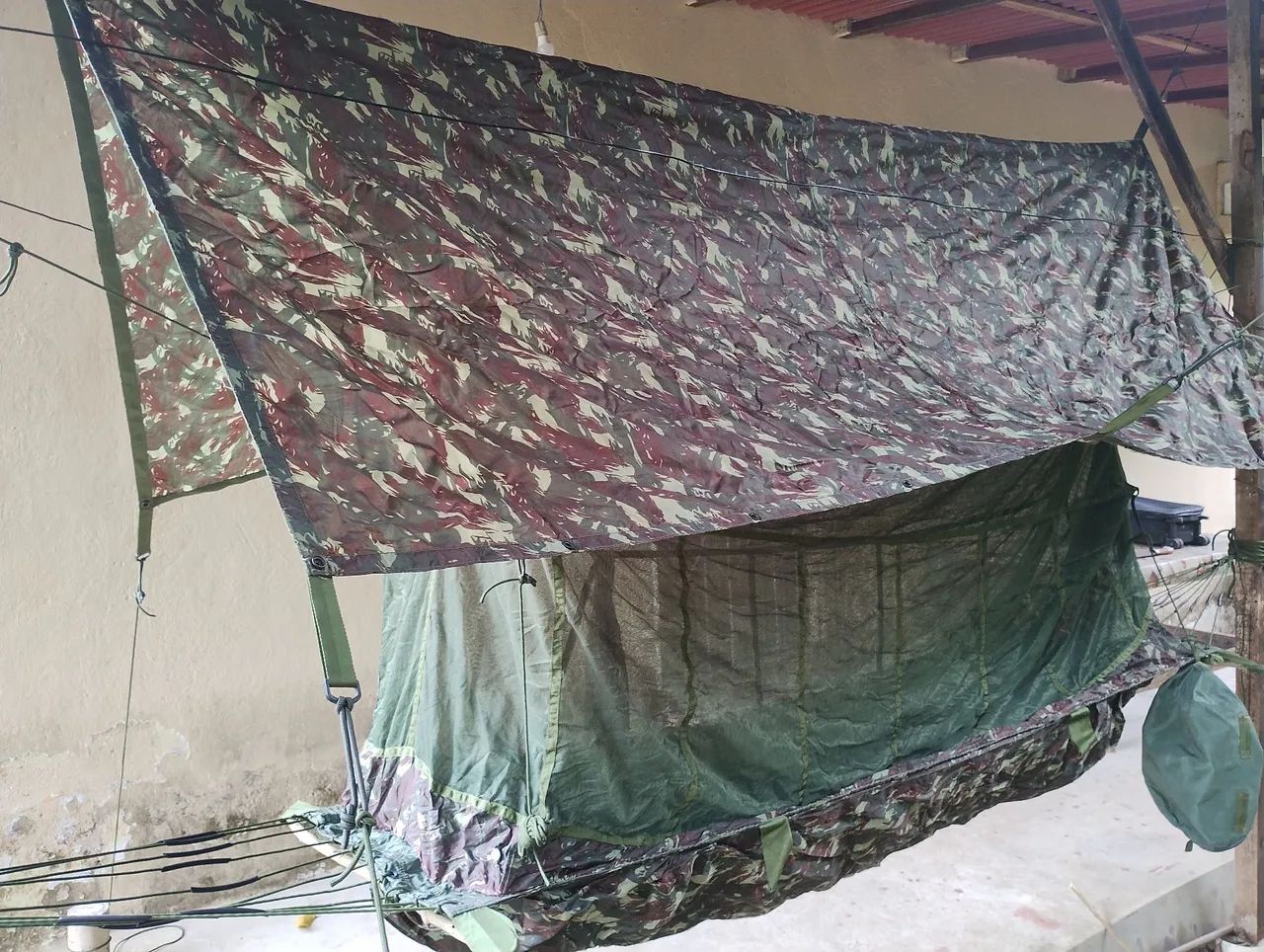 Rede para Acampamento, com Mosquiteiro e Teto - Impermeável e Resistente - Foto 3