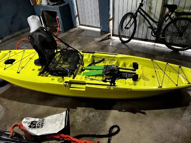 Caiaque 1084 + Pedal Cross Drive + Carrinho + Acessórios e kit de pesca