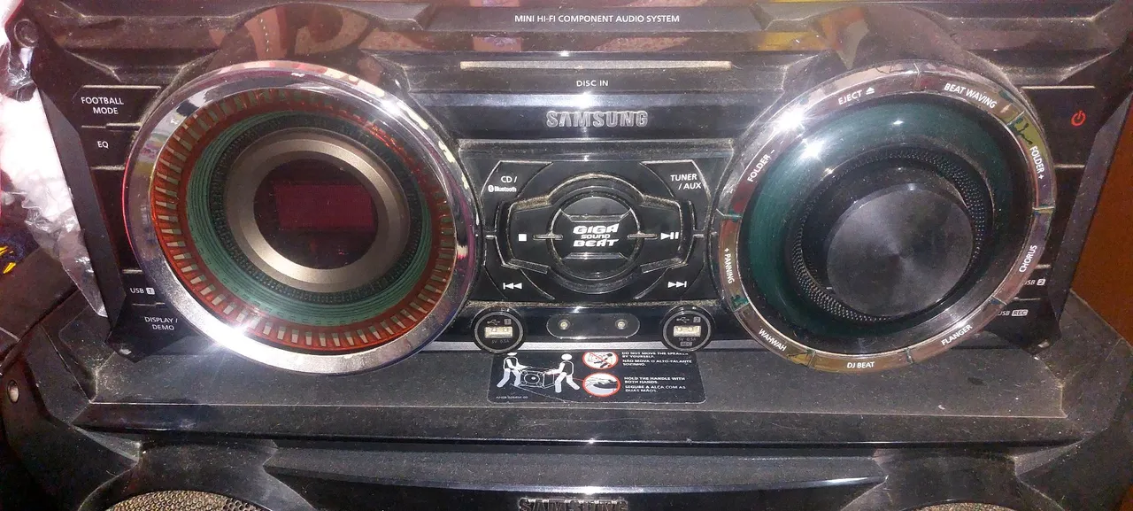 Mini System Samsung Giga Sound Beat