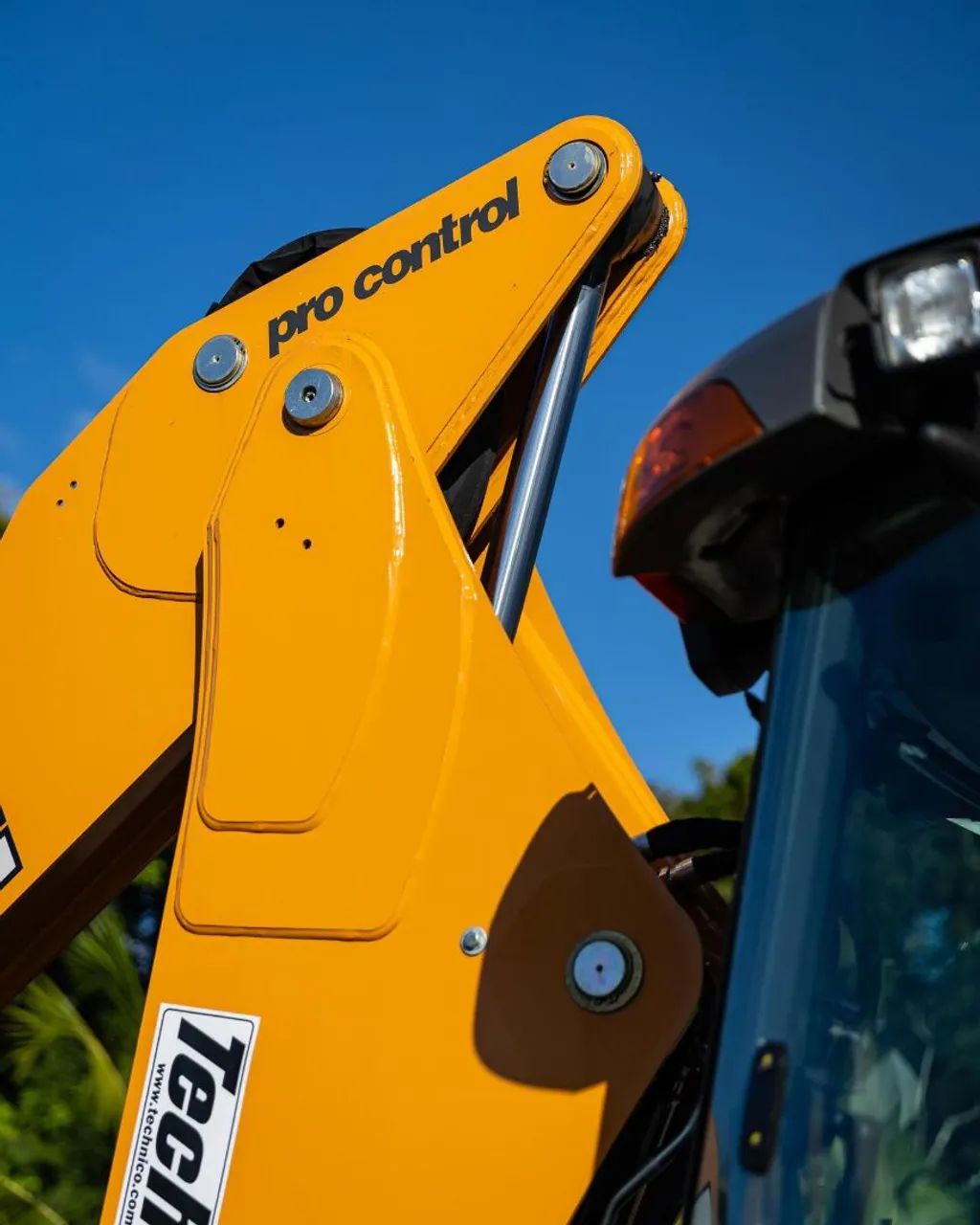 Retroescavadeira Case 580N - Foto 5