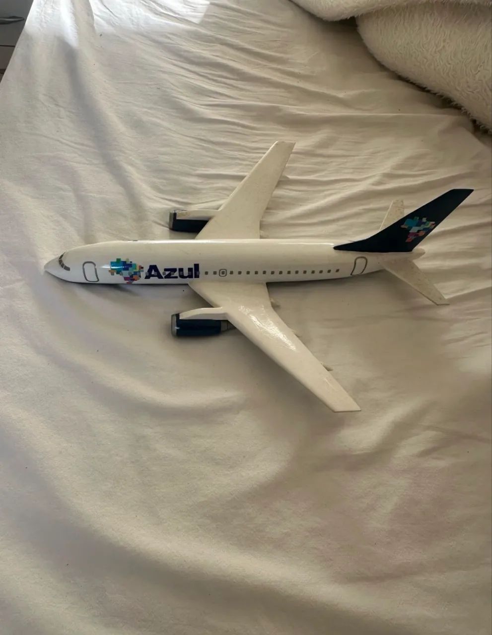 avião da Azul Linhas Aéreas - maquete/miniatura grande - Foto 4