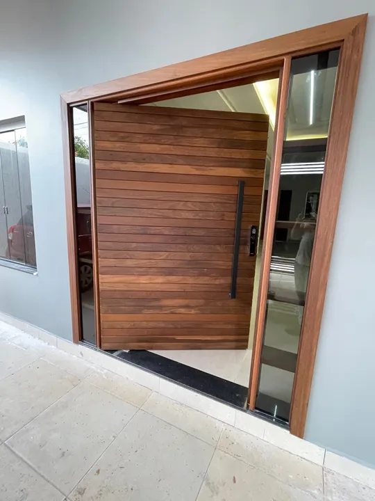PORTAS DE MADEIRA ( sob medida )