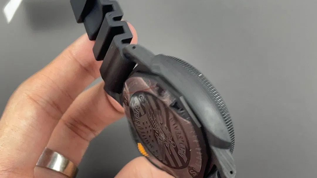 Relógio Panerai GMT Navy Seals Carbotech PAM 01324 - Foto 5