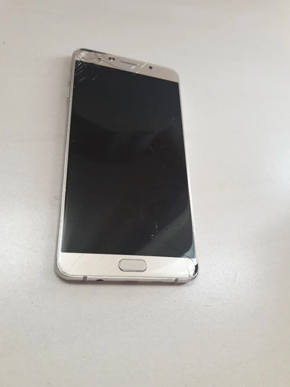Galaxy A9 pro 2016 ( A910F )