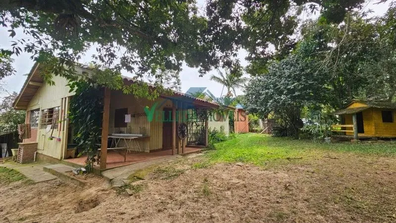 Velleda oferece Lindo sítio 1,2 hectares em condomínio fechado em Águas Claras, com açude