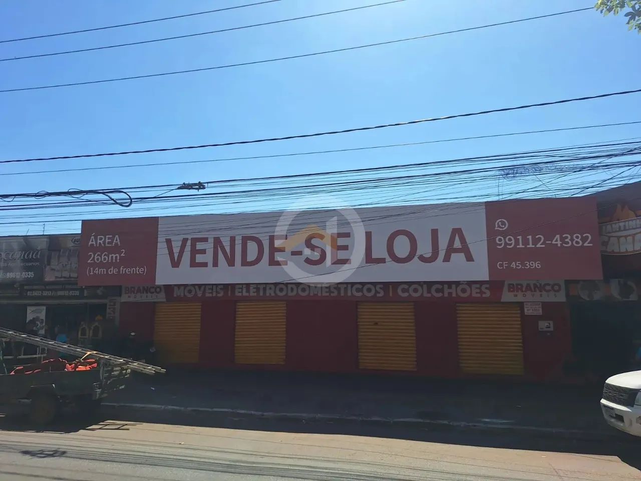 Sala comercial na Avenida Aderup - Vila Canaã - Goiânia