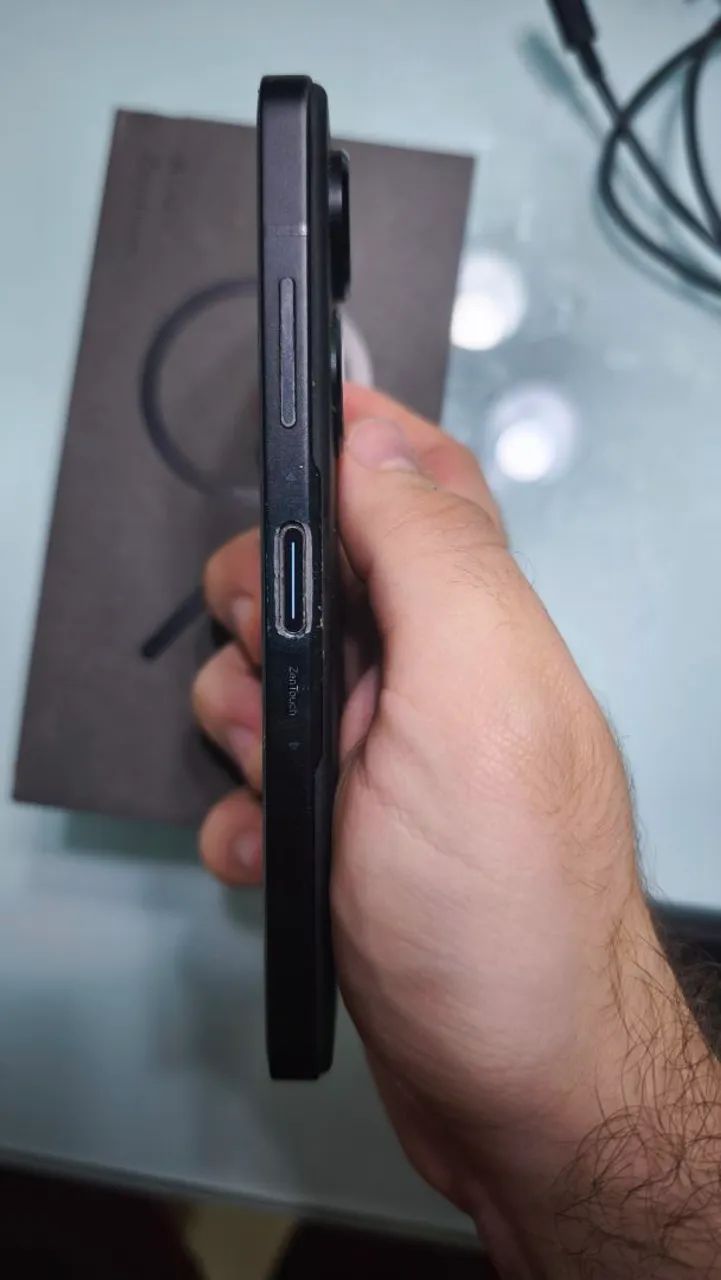 Asus ZenFone 9 Usado  - Foto 3