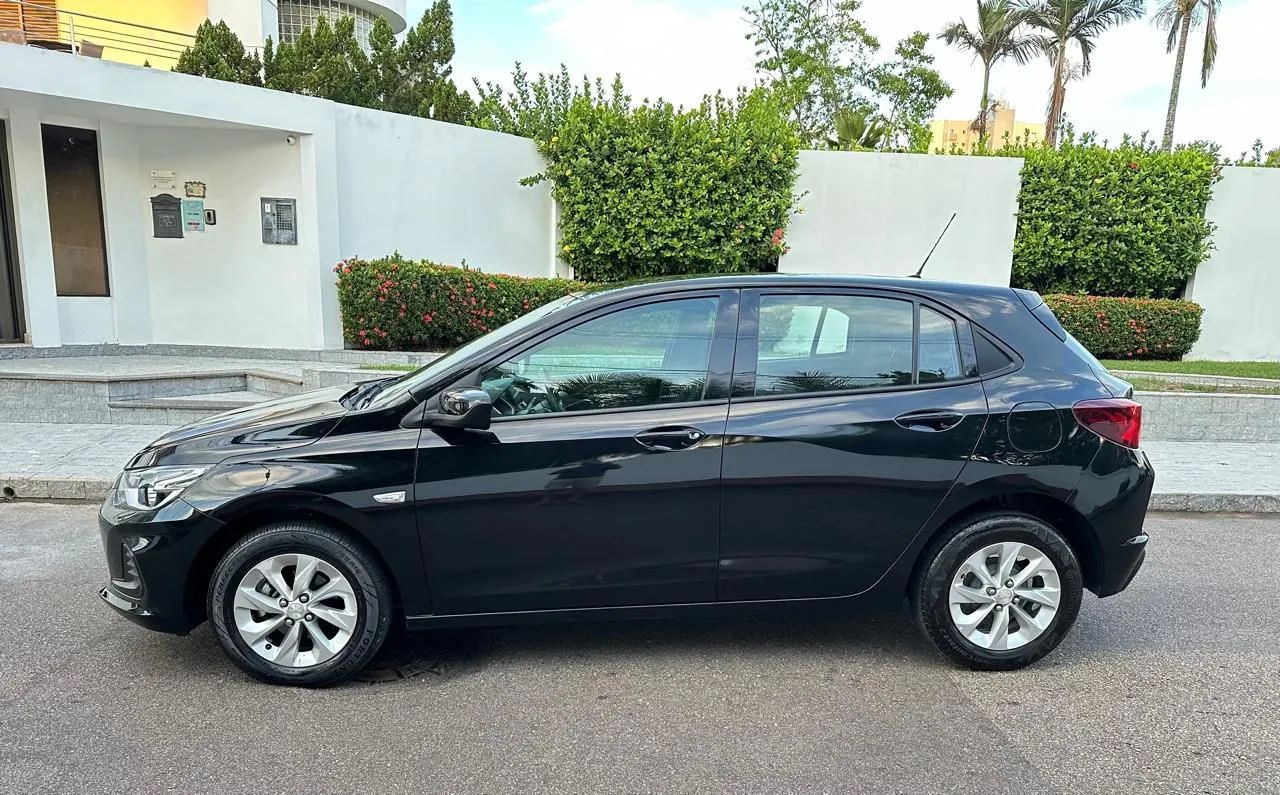 Onix LT 2023, com apenas 36 mil kms, Aceito carro de menor valor - Foto 4