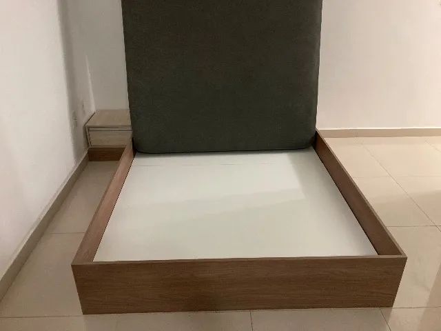 Cama casal em MDF